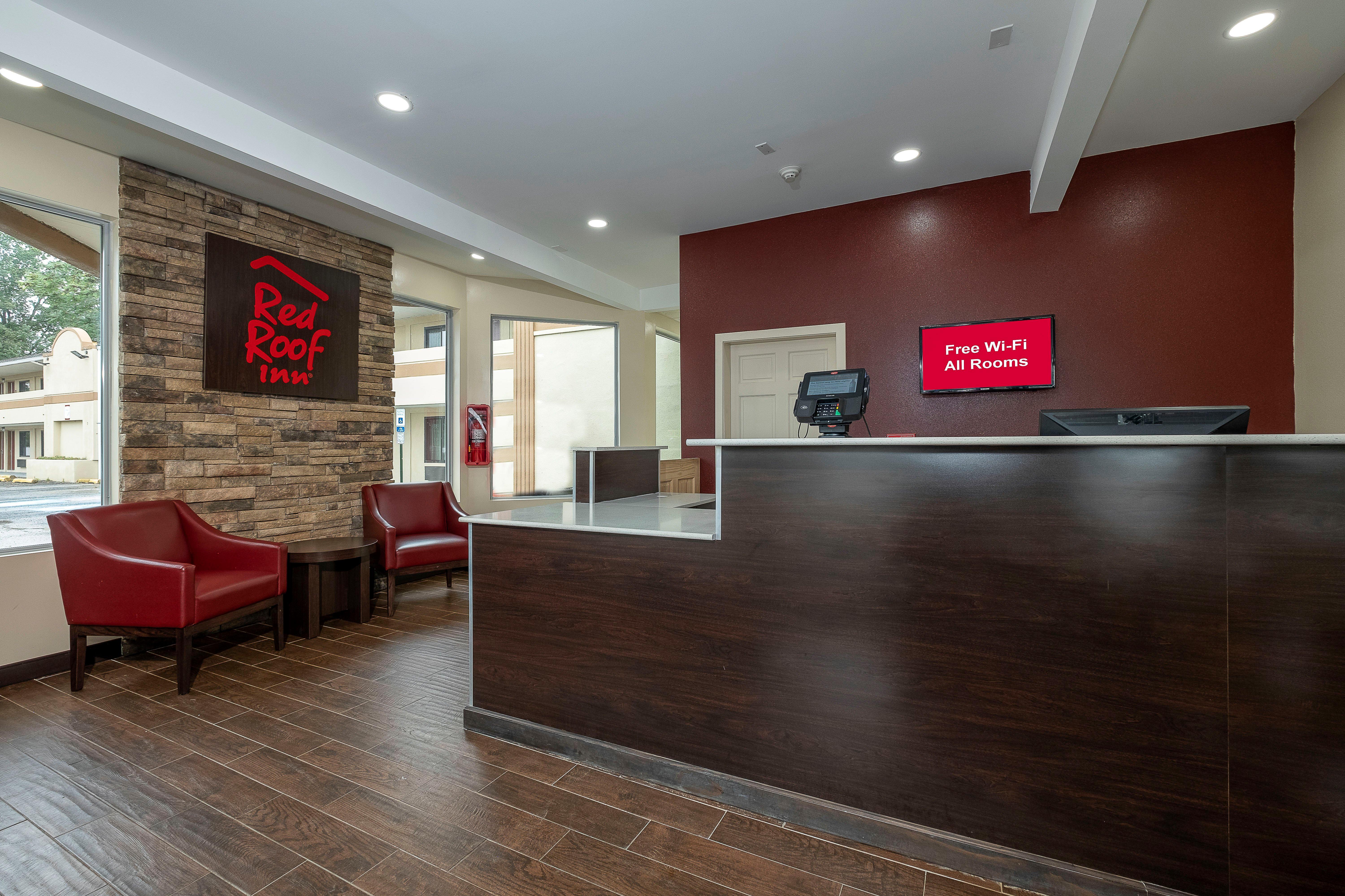 Red Roof Inn Freehold Exterior foto